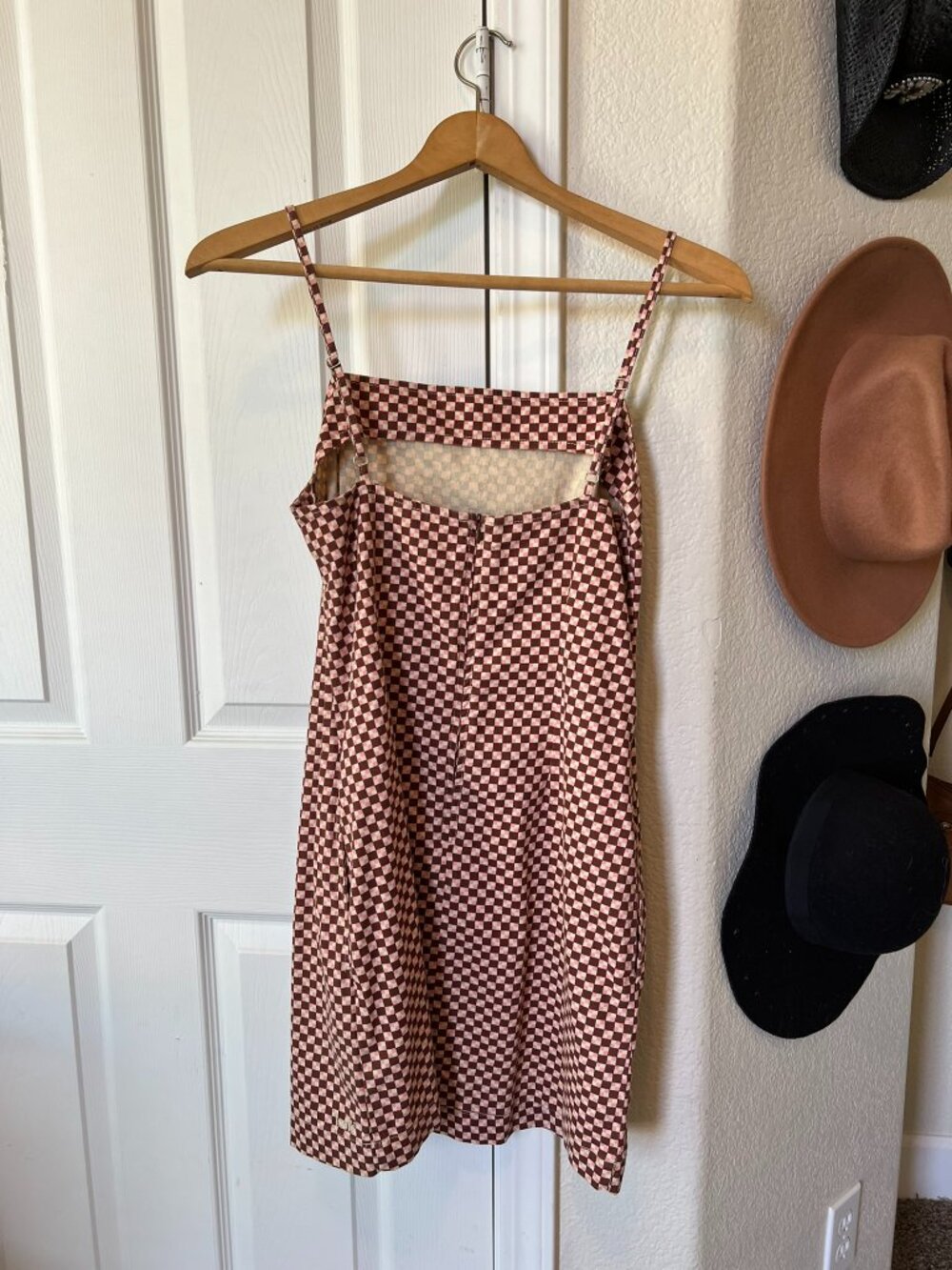 Levi’s Checkered Mini Dress - Picture 4 of 11